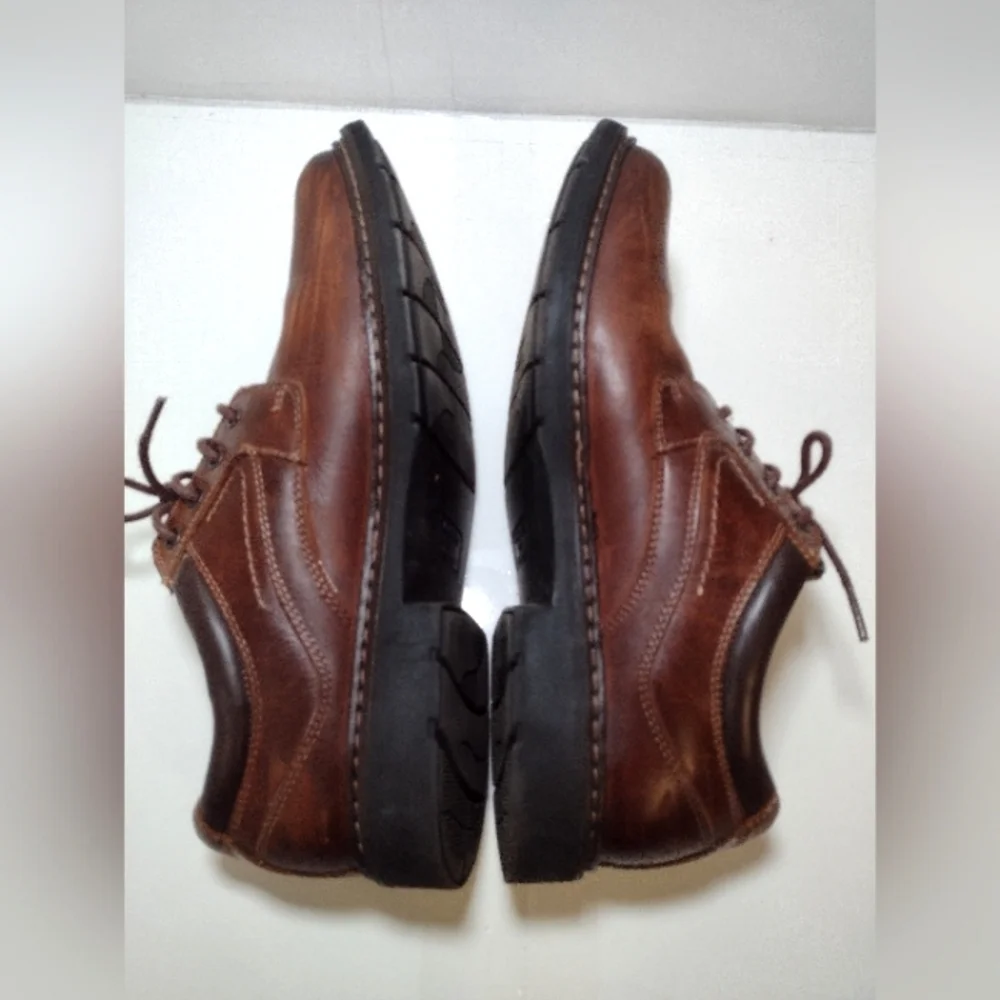 Dockers Men's Stain Defender Classic Brown Leather Men's Shoes Size (9.5) M